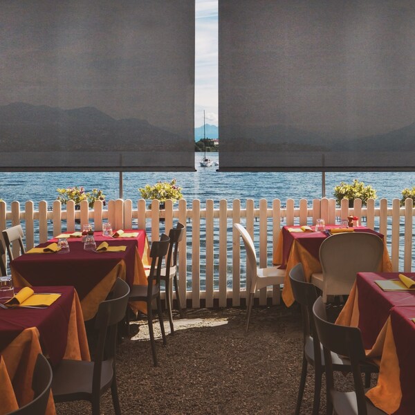 Keystone Fabrics Motorized Regal Sun Shade w/Protectiv - UP80.48.65