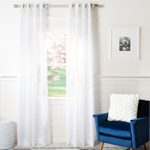 Safavieh 52 x 84 in. Gracie Window Panel - White - WDT1047A-5284