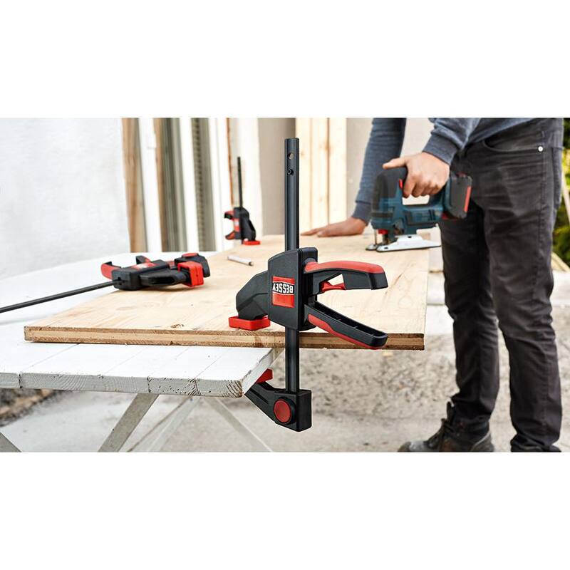Serie EHK de Bessey 36 pulgadas. Capacidad de 300 lbs. Sargento grande con gatillo y profundidad de garganta de 3-1/8 pulgadas - EHKL36