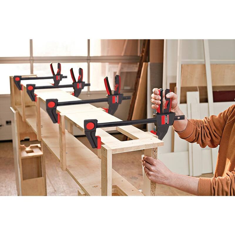 Serie EHK de Bessey 36 pulgadas. Capacidad de 300 lbs. Sargento grande con gatillo y profundidad de garganta de 3-1/8 pulgadas - EHKL36