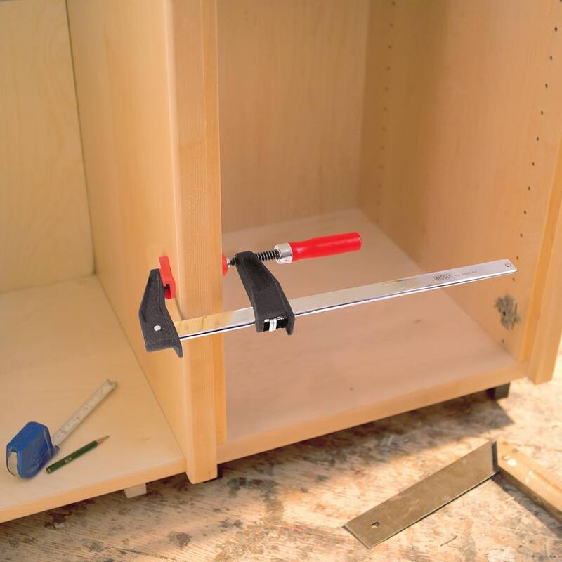 Abrazadera de embrague BESSEY 36 pulgadas x 2-1/2 pulgadas con mango de madera - TGC2.536