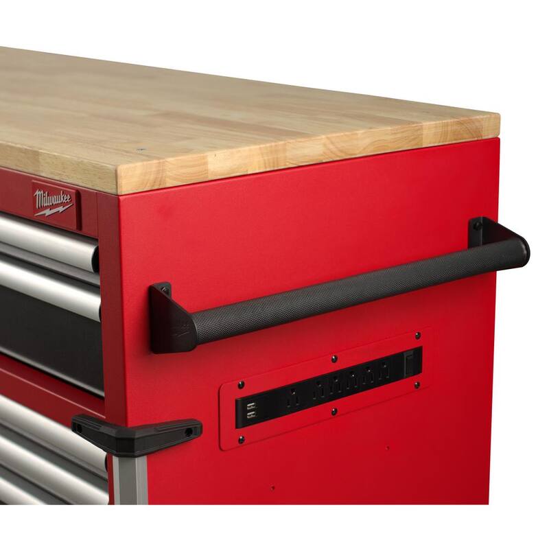 Almacenamiento de herramientas Milwaukee 52 pulgadas de ancho x 22 pulgadas de profundidad Gabinete de banco de trabajo móvil rojo resistente - 48-22-8559