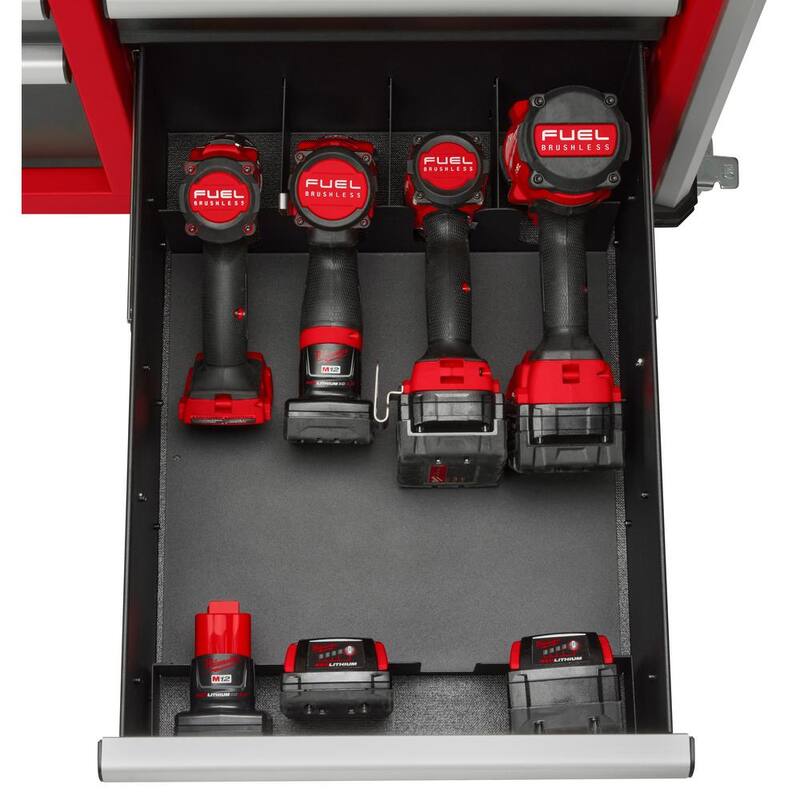 Almacenamiento de herramientas Milwaukee 52 pulgadas de ancho x 22 pulgadas de profundidad Gabinete de banco de trabajo móvil rojo resistente - 48-22-8559