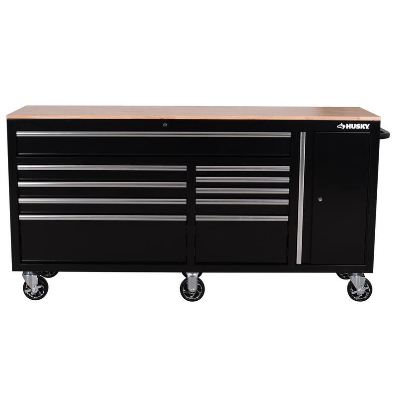 Gabinete de banco de trabajo móvil Husky Standard Duty de 72 pulgadas de ancho por 20 pulgadas de profundidad y 10 cajones con cubierta de madera maciza - H72MWC10BLKUS