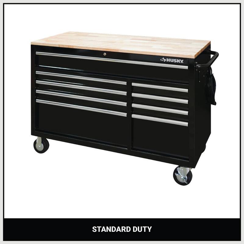 Banco de trabajo móvil con 9 cajones estándar de deber medio Husky de 52 pulgadas de ancho x 25 pulgadas de profundidad con parte superior de madera sólida en color negro brillante - HOTC5209B12M
