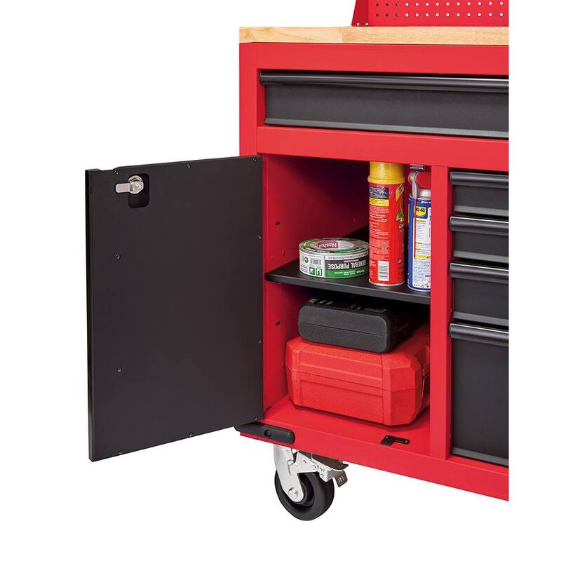 Mesa de trabajo móvil de 61 pulgadas con 11 cajones/1 puerta y panel trasero de tablero corredizo en rojo/negro - 48-22-8561