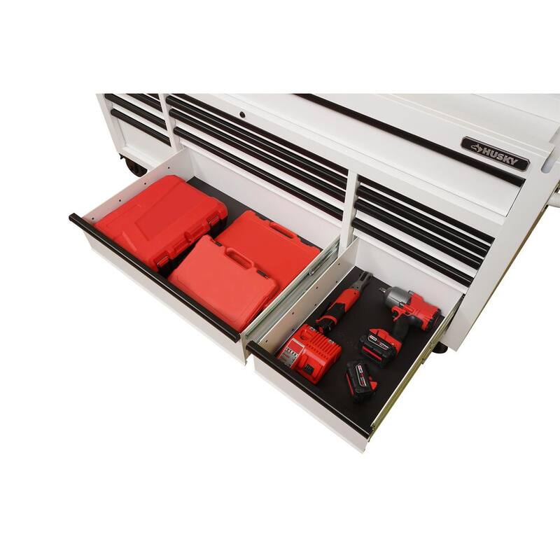 Almacenamiento de herramientas Husky 72 pulgadas de ancho x 24 pulgadas de profundidad 18 cajones Banco de trabajo móvil de altura ajustable de servicio pesado en gabinete blanco mate - HOLC7218BT1M