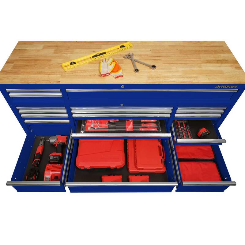 Almacenamiento de herramientas Husky de 72 pulgadas W de deber estándar, banco de trabajo móvil con cofre de herramientas, color azul brillante - HOTC7218B31M