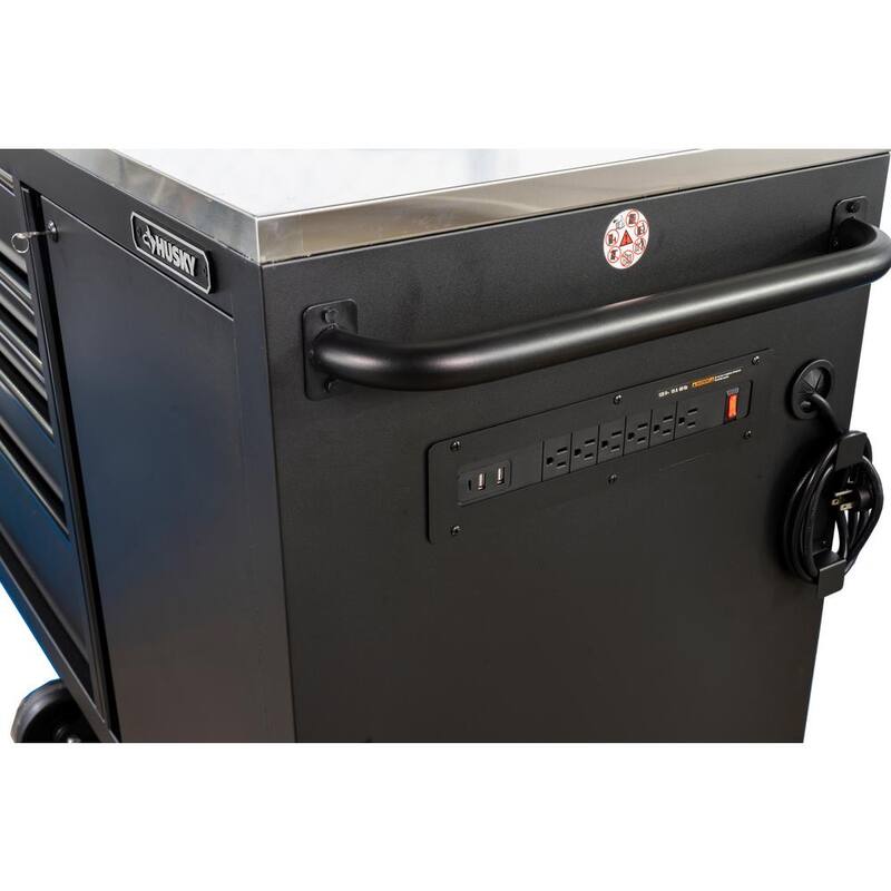 Banco de trabajo móvil resistente de 9 cajones de 108 pulgadas de ancho x 24 pulgadas de profundidad con encimera de acero inoxidable en negro mate - HOTCA809BB1M.