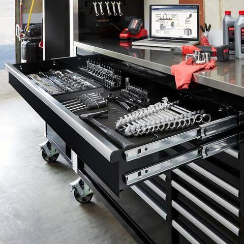 Almacenamiento de herramientas Husky 72 pulgadas de ancho x 25 pulgadas de profundidad Gabinete de banco de trabajo móvil negro de servicio profesional con parte superior de acero inoxidable - HPRO72MWC20BLK