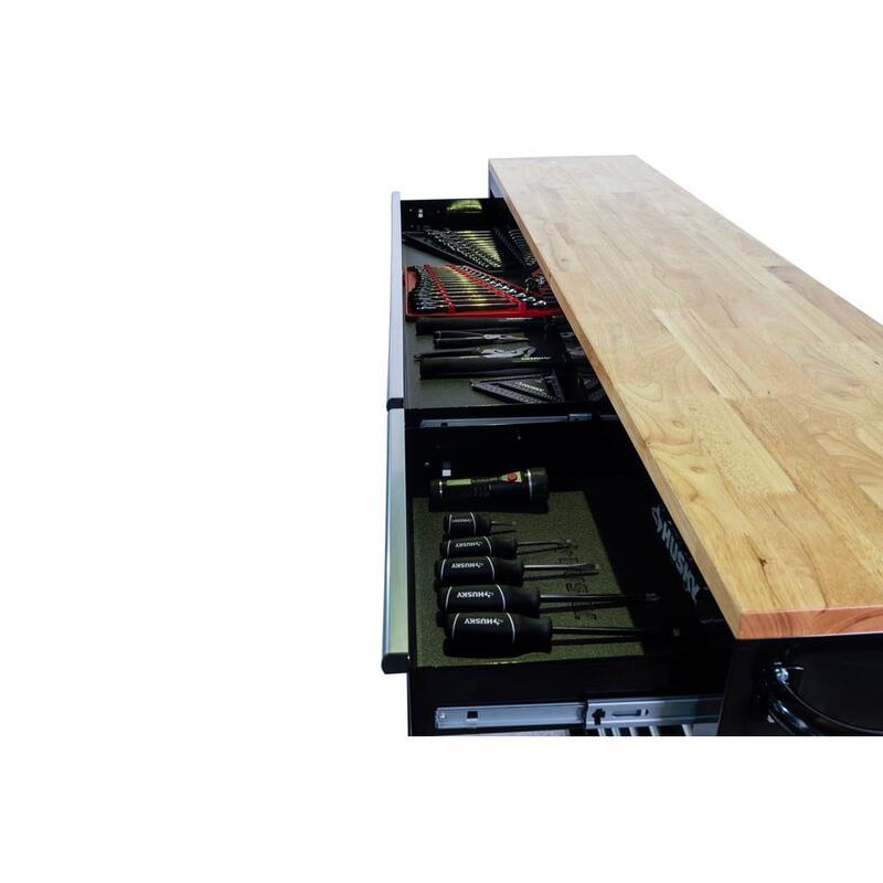 Banco de trabajo móvil con 15 cajones y superficie de madera en color negro brillante de 84 pulgadas de ancho, 18 pulgadas de profundidad - HOTC8415B11M