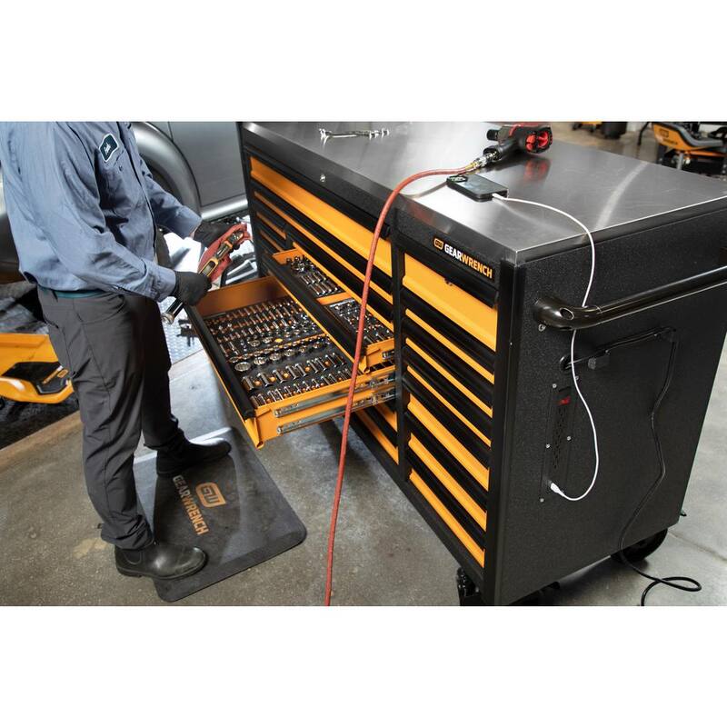 Gabinete rodante de herramientas de 72 pulgadas de ancho x 25 pulgadas de profundidad con 18 cajones en color naranja y negro, con encimera de acero inoxidable y jaladeras negras