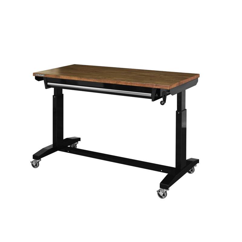 Banco de trabajo Husky de 52 pulgadas de ancho por 24 pulgadas de profundidad con 1 cajón y altura ajustable, color negro brillante con cubierta de madera teñida oscura - HOLT5201B11