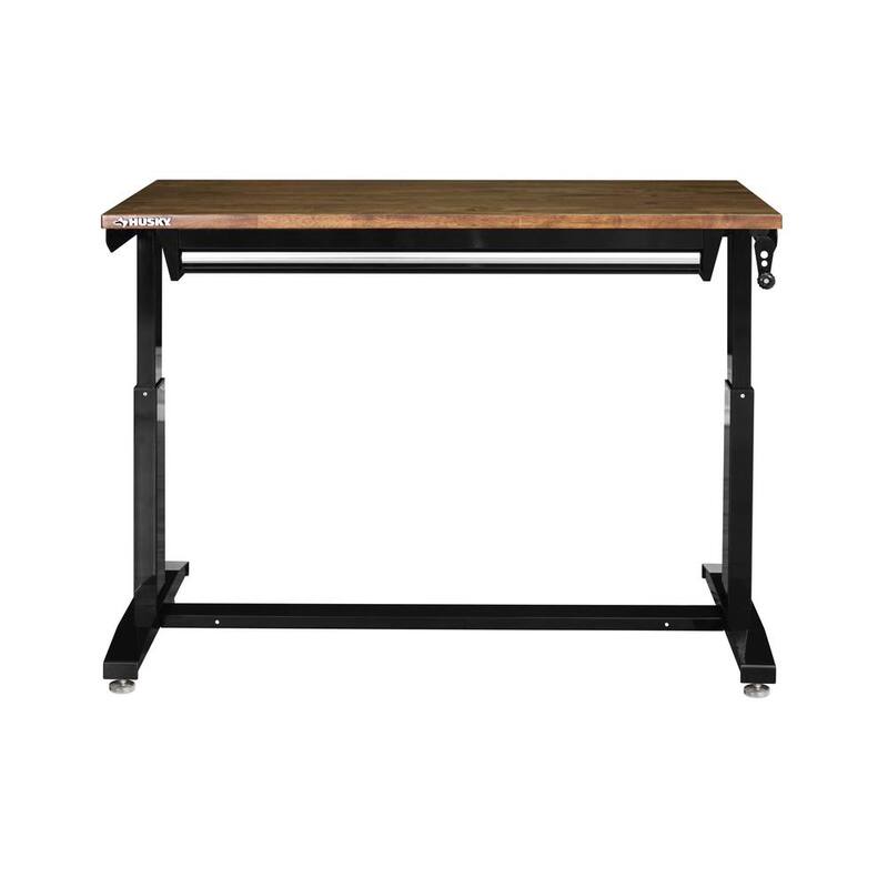Banco de trabajo Husky de 52 pulgadas de ancho por 24 pulgadas de profundidad con 1 cajón y altura ajustable, color negro brillante con cubierta de madera teñida oscura - HOLT5201B11