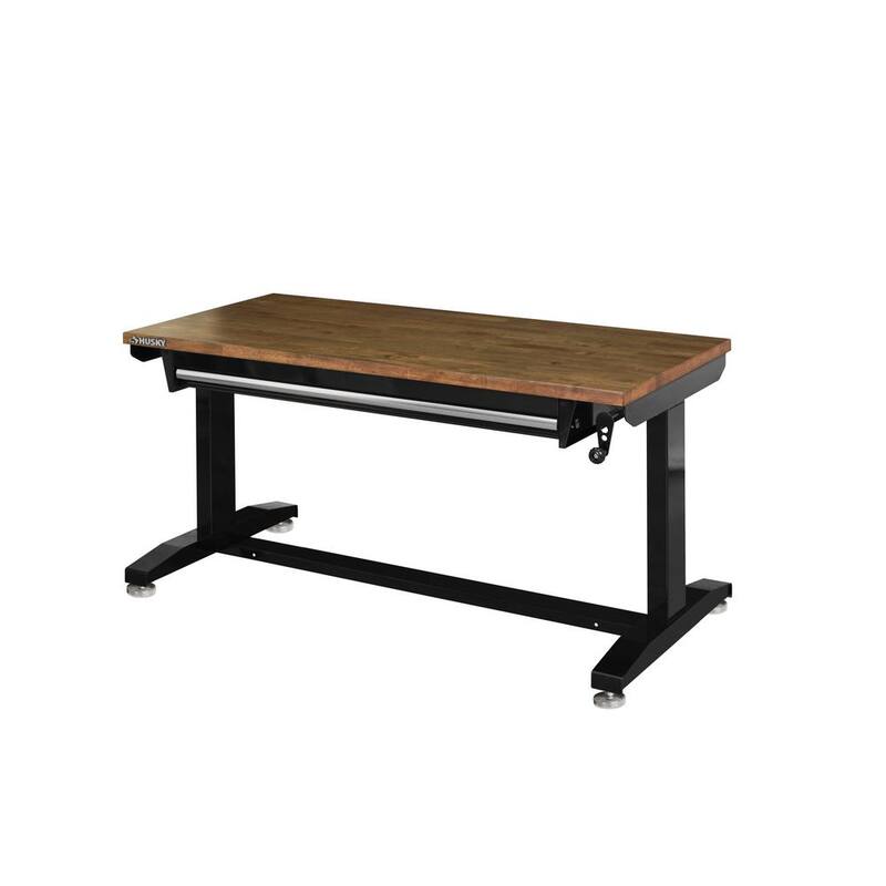 Banco de trabajo Husky de 52 pulgadas de ancho por 24 pulgadas de profundidad con 1 cajón y altura ajustable, color negro brillante con cubierta de madera teñida oscura - HOLT5201B11