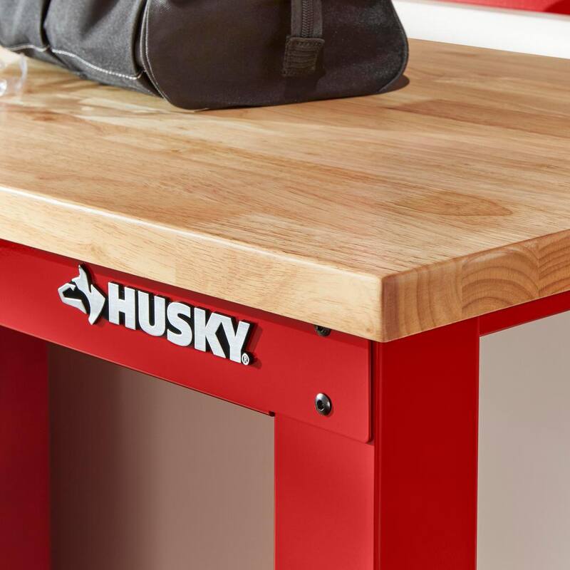 Mesa de trabajo Husky de 6 pies con altura ajustable y cubierta de madera sólida en color rojo para el sistema de almacenamiento de garaje de acero listo para armar - G7200SR-US