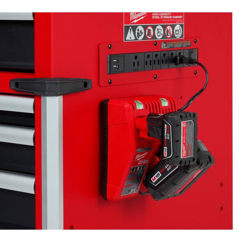 Almacenamiento de herramientas Milwaukee 41 pulgadas de ancho x 22 pulgadas de profundidad, Combo de cofre de herramientas rojo rodante pesado - 48-22-8549