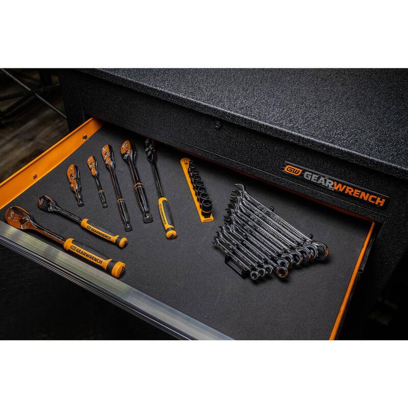 Gabinete de herramientas rodante de la serie GSX de 41 pulgadas de ancho x 18 pulgadas de profundidad con 11 cajones - 83245