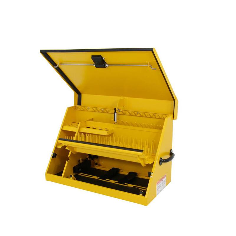 Caja de herramientas triangular DEWALT de 30 pulgadas de ancho por 15 pulgadas de profundidad para dados, llaves y destornilladores en recubrimiento en polvo amarillo - DXTB30YY
