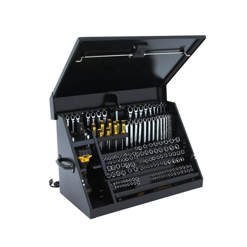 DEWALT 30 pulgadas de ancho x 15 pulgadas de profundidad. Caja de herramientas portátil con parte superior triangular para sockets, llaves y desarmadores en negro con recubrimiento en polvo - DXTB30BB