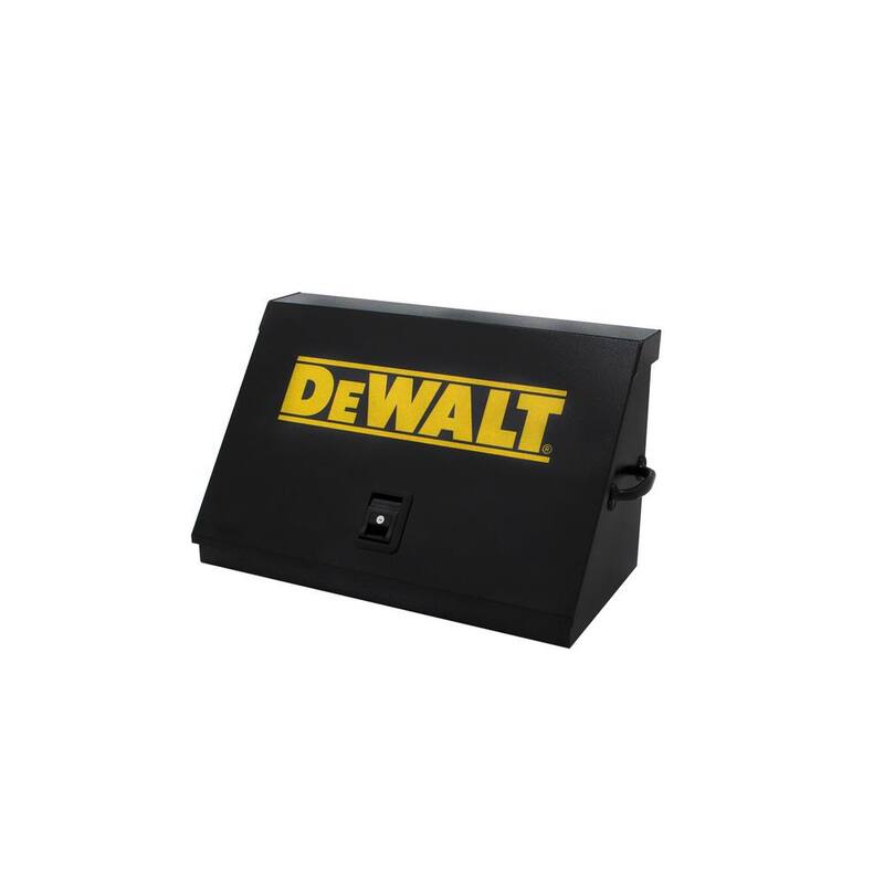 DEWALT 30 pulgadas de ancho x 15 pulgadas de profundidad. Caja de herramientas portátil con parte superior triangular para sockets, llaves y desarmadores en negro con recubrimiento en polvo - DXTB30BB