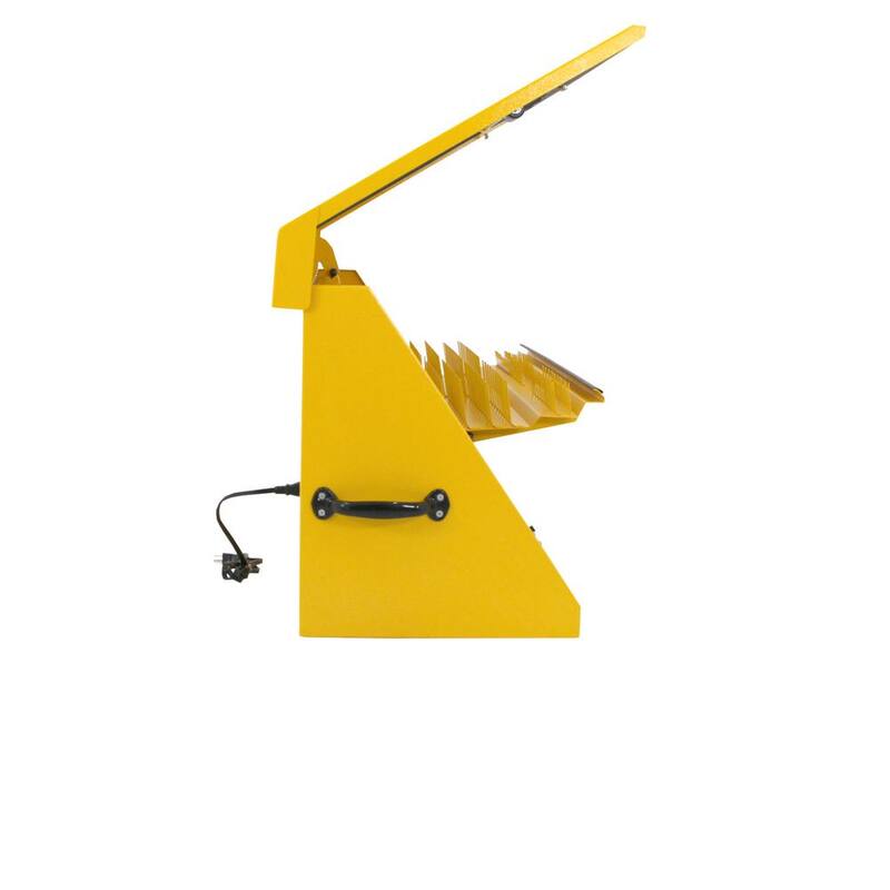 DEWALT 36 pulg. An. x 17 pulg. Prof. Cofre Triangular Portátil para Herramientas de Enchufe, Llaves y Desarmadores en Recubrimiento en Polvo Amarillo - DXTB36YY