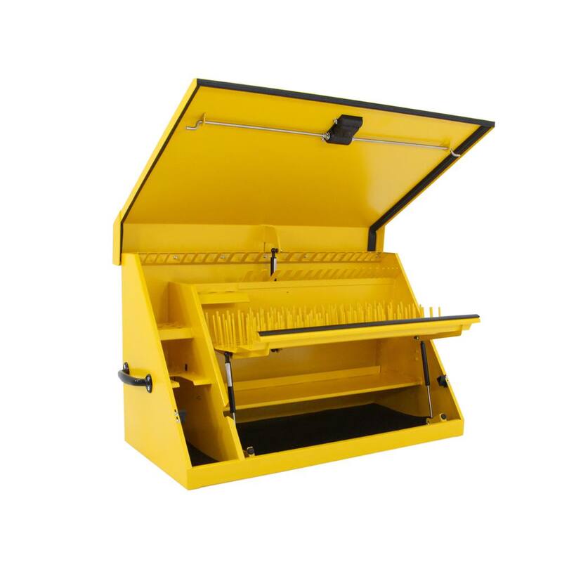 DEWALT 36 pulg. An. x 17 pulg. Prof. Cofre Triangular Portátil para Herramientas de Enchufe, Llaves y Desarmadores en Recubrimiento en Polvo Amarillo - DXTB36YY