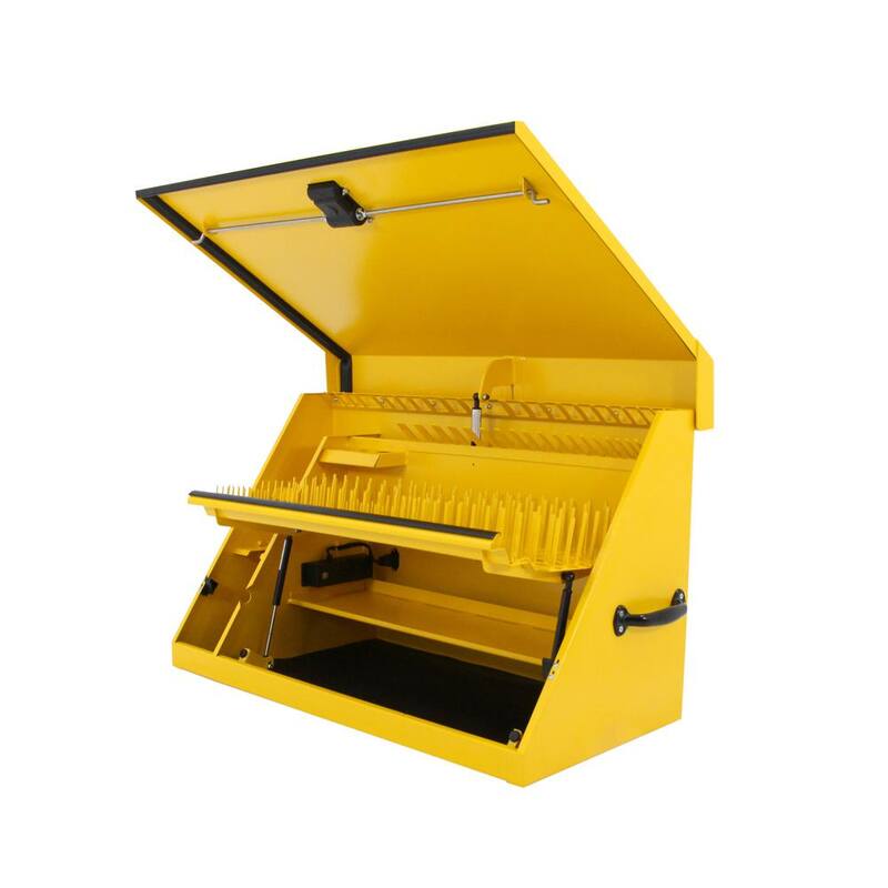 DEWALT 36 pulg. An. x 17 pulg. Prof. Cofre Triangular Portátil para Herramientas de Enchufe, Llaves y Desarmadores en Recubrimiento en Polvo Amarillo - DXTB36YY