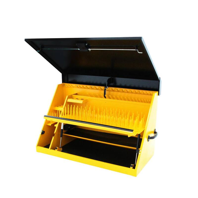 DEWALT 36 pulgadas de ancho x 17 pulgadas de profundidad Cofre de herramientas con tapa en triángulo portátil para llaves de dado, llaves y desarmadores en recubrimiento en polvo amarillo/negro - DXTB36BY