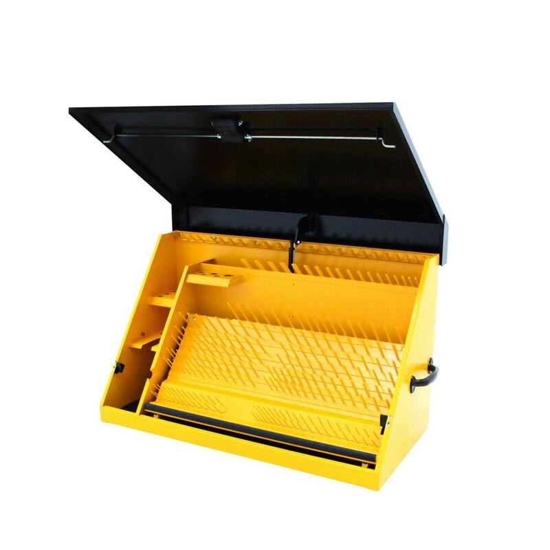 DEWALT 36 pulgadas de ancho x 17 pulgadas de profundidad Cofre de herramientas con tapa en triángulo portátil para llaves de dado, llaves y desarmadores en recubrimiento en polvo amarillo/negro - DXTB36BY