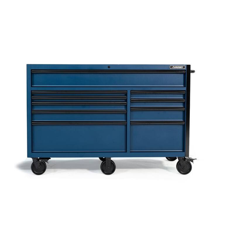Banco de trabajo móvil Husky Heavy-Duty de 61 pulgadas de ancho por 24 pulgadas de profundidad en color azul mate - HOTC8010BB1D