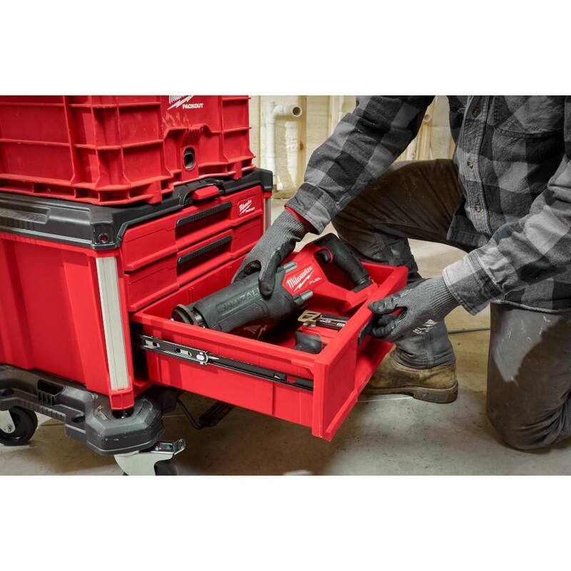 Milwaukee PACKOUT 22 in. Modular 3-Drawer Multi Drawer Tool Box with Metal Reinforced Corners and 50 lbs. Capacity - 48-22-8447