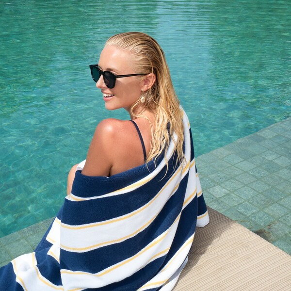 Aston & Arden Beach Towels Navy/Yelllow ( 1 Each) - BT-PINSTR-25NY