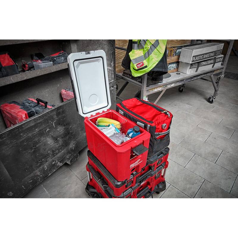 Milwaukee 15 in. PACKOUT Backpack with 16 Qt. Cooler - 48-22-8301-48-22-8460