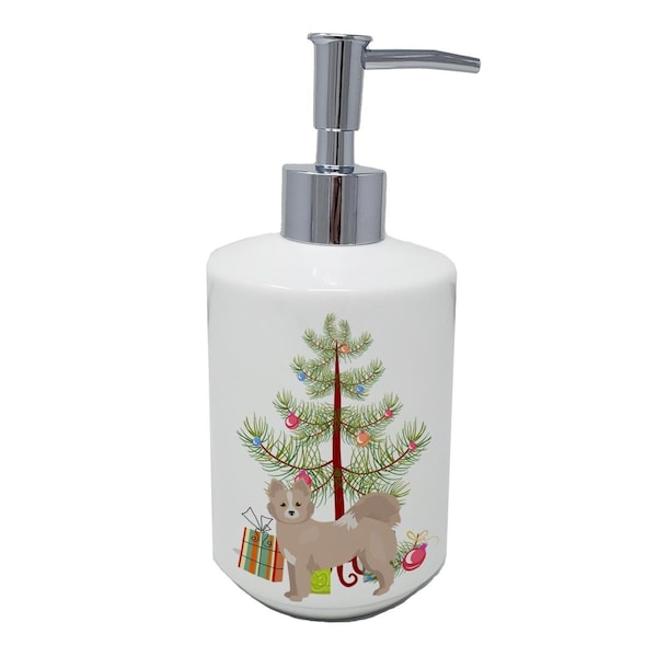 Carolines Treasures 7 x 3.5 in. Tan Pomchi Christmas Tree Ceramic Soap Dispenser - CK3860SOAP