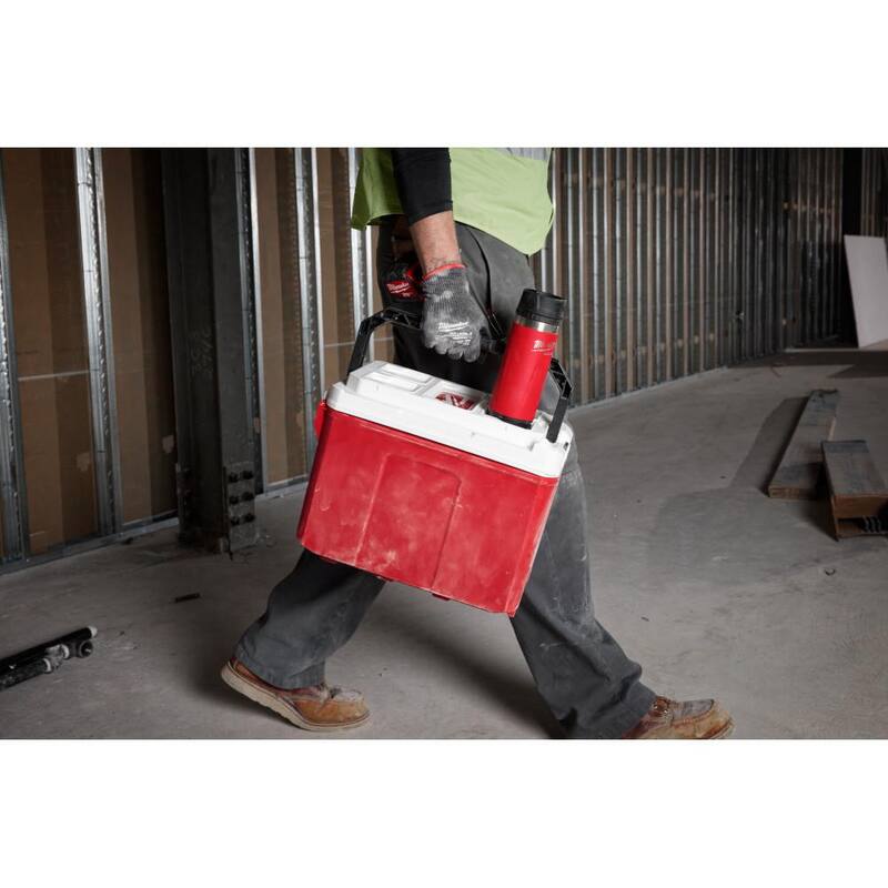 Milwaukee PACKOUT Red 18 Oz. Insulated Bottle with Sip Lid - 48-22-8395R