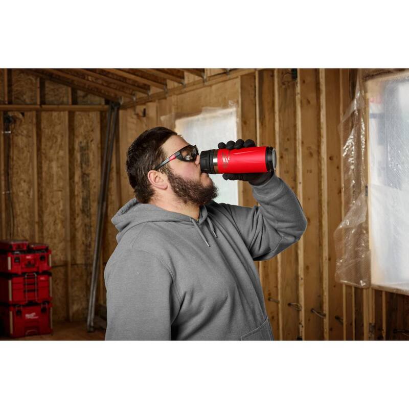 Milwaukee PACKOUT Red 18 Oz. Insulated Bottle with Sip Lid - 48-22-8395R