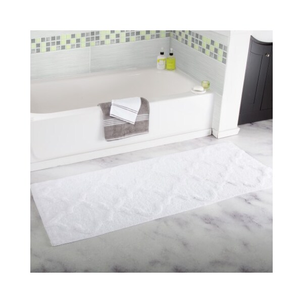 Hastings Home Hastings Home 100 Percent Cotton Trellis Bathroom Mat - 24x60 inches - White - 710632VIB