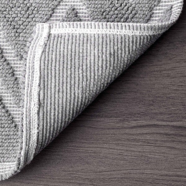 Nuloom Easton Textured Tribal Bath Mat 1ft 9in x 2ft 10in - PSKO07A-190210