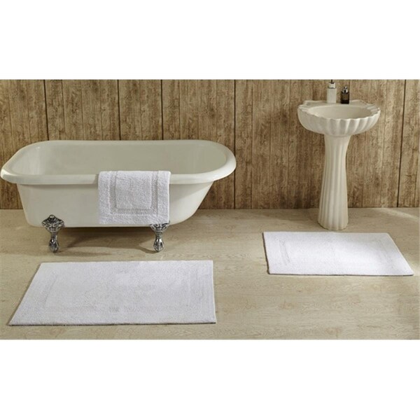 Convenience Concepts Lux Bathrug, White - 21 x 34 in. - HI2480672