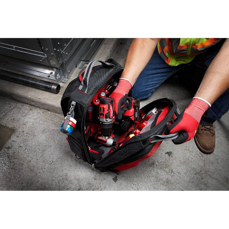 Milwaukee 15 in. PACKOUT Backpack with SAE Combination Ratcheting Wrench Set (15-Piece) - 48-22-8301-48-22-9416