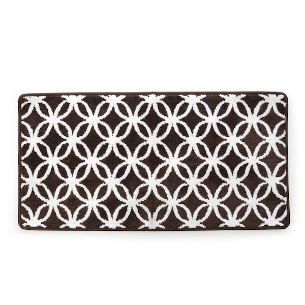 Betterbeds 20 x 39 in Ultra Plush Opus Knitted Cut Pile Polyester Bath Mat Brown - BE655774
