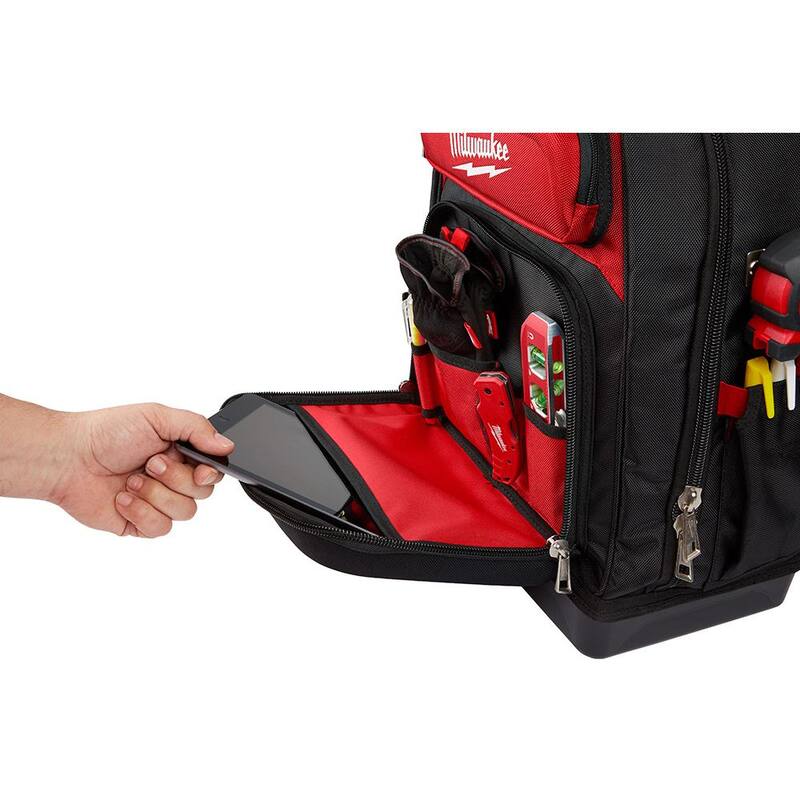 Milwaukee 15 in. Ultimate Jobsite Backpack with 5-in-1 Folding Knife - 48-22-8201-48-22-1540