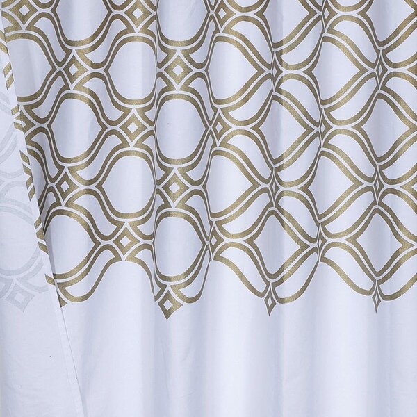 Homeroots 72 x 70 x 1 in. Gold & White Printed Lattice Shower Curtain - 399731