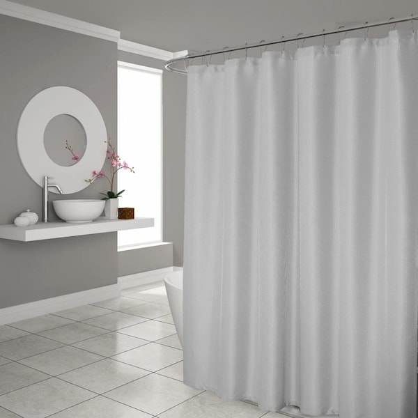 Homeroots 72 x 70 x 1 in. Luxurious Silver Waffle Weave Shower Curtain - 399719