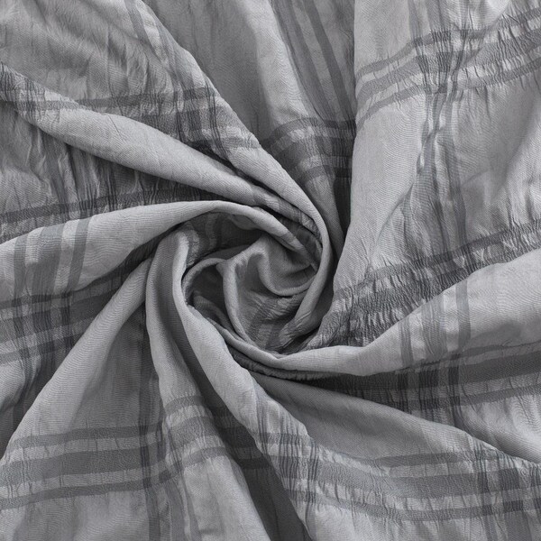 Homeroots 72 x 70 x 1 in. Gray Modern Striped Crinkle Shower Curtain - 399717