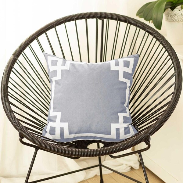 Gfancy Fixtures Gray & White Geometric Decorative Throw Pillow Cover - 18 x 18 in. - GF3665298