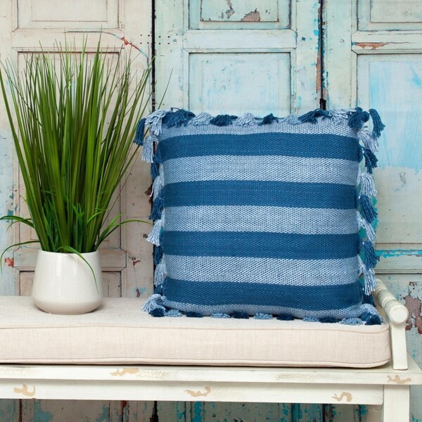 Homeroots 20 x 20 x 5 in. Rustic Bohemian Blue Throw Pillow - 383111