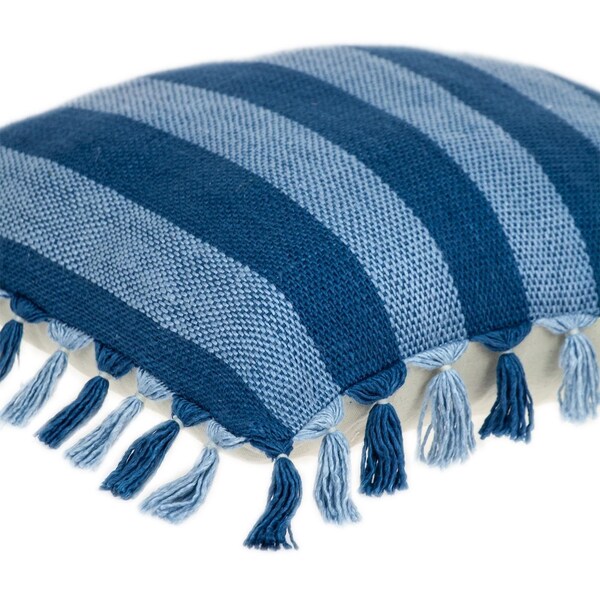 Homeroots 20 x 20 x 5 in. Rustic Bohemian Blue Throw Pillow - 383111
