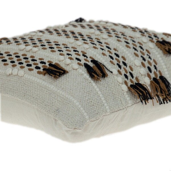 Homeroots 17.72 x 17.72 x 4 in. Creamy & Beige Textured Throw Pillow - 383181